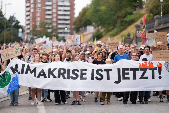 Erneuerbare Energien verteidigen: Breites Bündnis ruft zu Demonstrationen auf